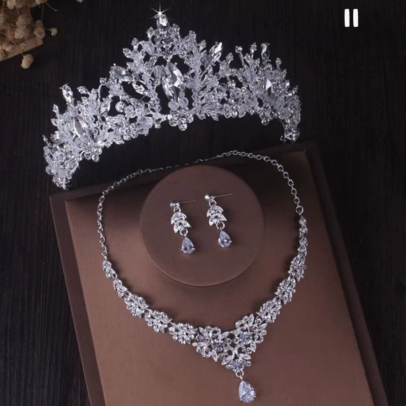 Kristal Taşlı Gelin Tacı & Uyumlu Takı Seti | Şık Düğün Tacı, Kolye, Küpe 17390
