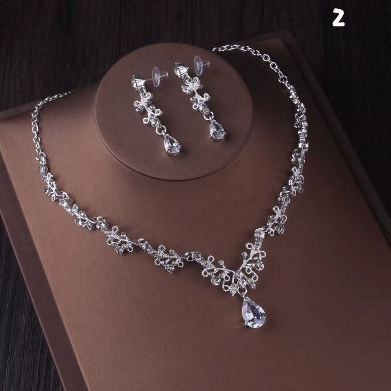 Kristal Taşlı Gelin Tacı & Uyumlu Takı Seti | Şık Düğün Tacı, Kolye, Küpe 17390