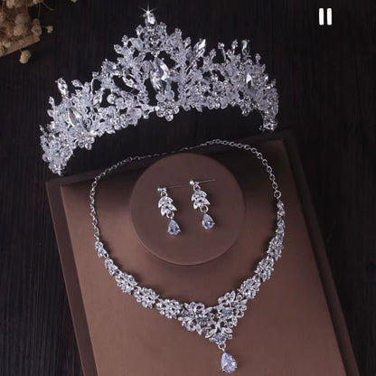 Kristal Taşlı Gelin Tacı & Uyumlu Takı Seti | Şık Düğün Tacı, Kolye, Küpe 17390