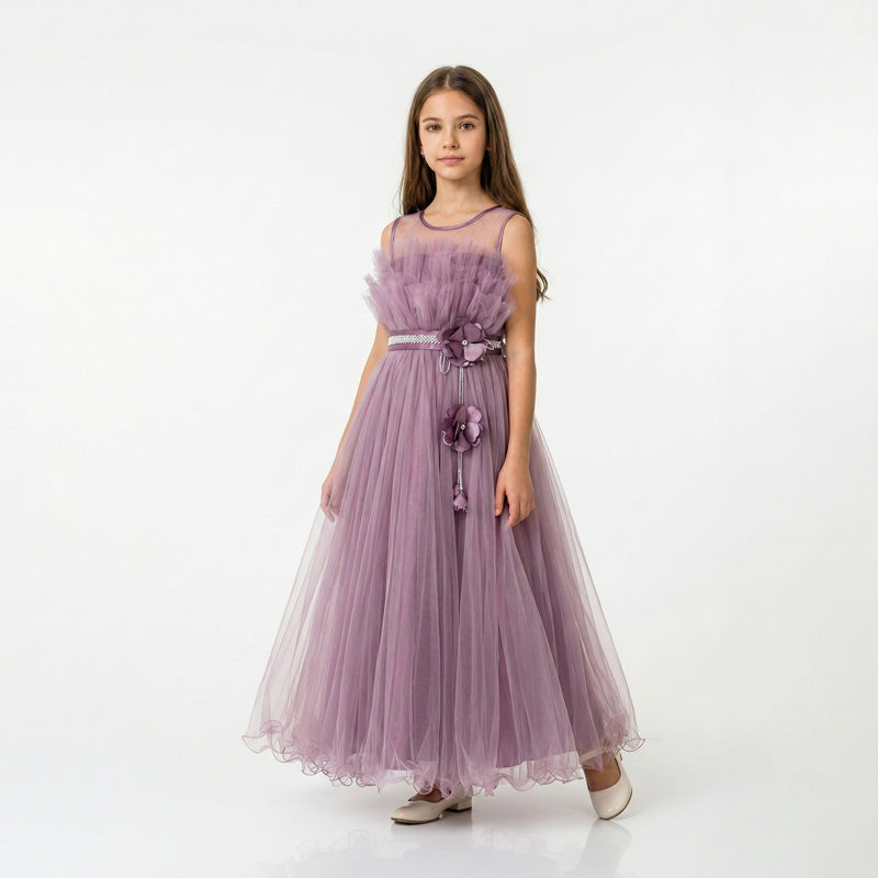 robası katlı tüllerle hareketlendirilmiş, belinde çiçek detaylı uzun kız çocuk gelinlik/abiye