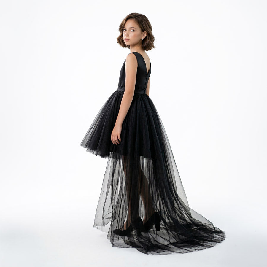 Kız Çocuk Siyah Asimetrik Kesim Kuyruklu Tül Abiye Elbise