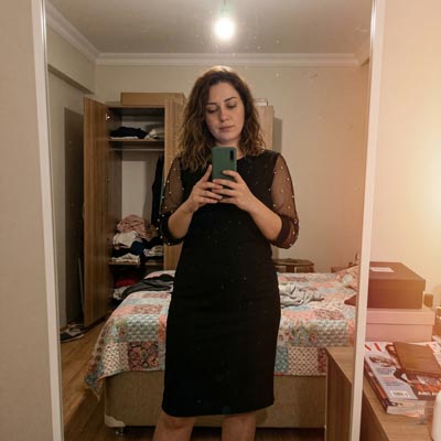 Siyah renkli kolları incili transparan tül detaylı kadın büyük beden abiye elbise