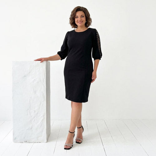 Büyük beden siyah renkli bisiklet yakalı kolları inci detaylı kadın midi abiye elbise