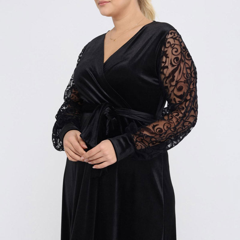 Siyah renkli kruvaze yakalı uzun kollu kuşaklı kadın büyük beden kadife abiye elbise