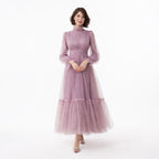 Lila renkli dik yakalı uzun kollu büzgü detaylı kadın tül abiye elbise