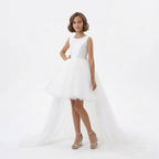 Beyaz renkli saten üstlü önü kısa arkası uzun kuyruklu kız çocuk tül abiye elbise