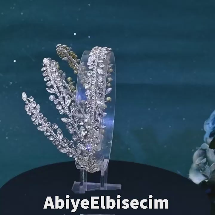 Kristal Taşlı Gelin Tacı Aksesuarı - Göz Kamaştıran Düğün Saç Aksesuarı 26426