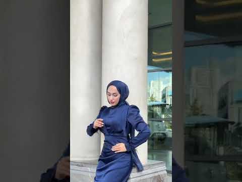 Kadın Saten ve Kolları Püsküllü Tesettür Abiye Elbise 95223