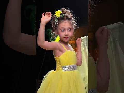 Kız Çocuk Sırtı Gipeli Tütü Etekli Payet Kemerli Uzun Abiye Elbise  74429